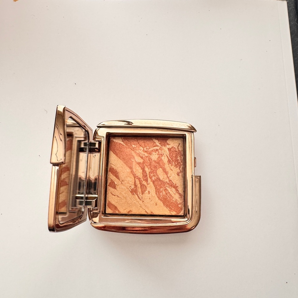 Hourglass Ambient Strobe lighting Blush - Brilliant Nude  4.2 g